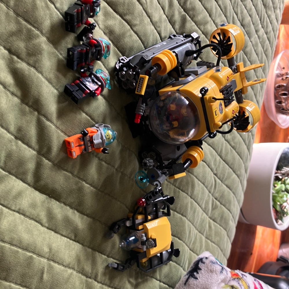 Lego Submarine with bonus scuba diver mini figs and a bonus mini submarine